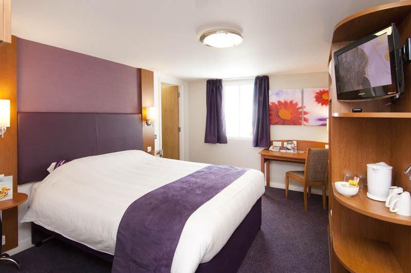 Premier Inn Lichfield North East Eksteriør billede